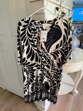 Black & White Botanical Print Tunic Dress